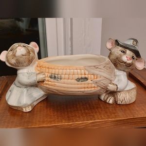 Hand painted, vintage pilgrim mice corn cob planter.